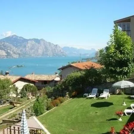 Nr, 2 Im Casa Mary Mit Balkon Und Seeblick Apartment Sommavilla